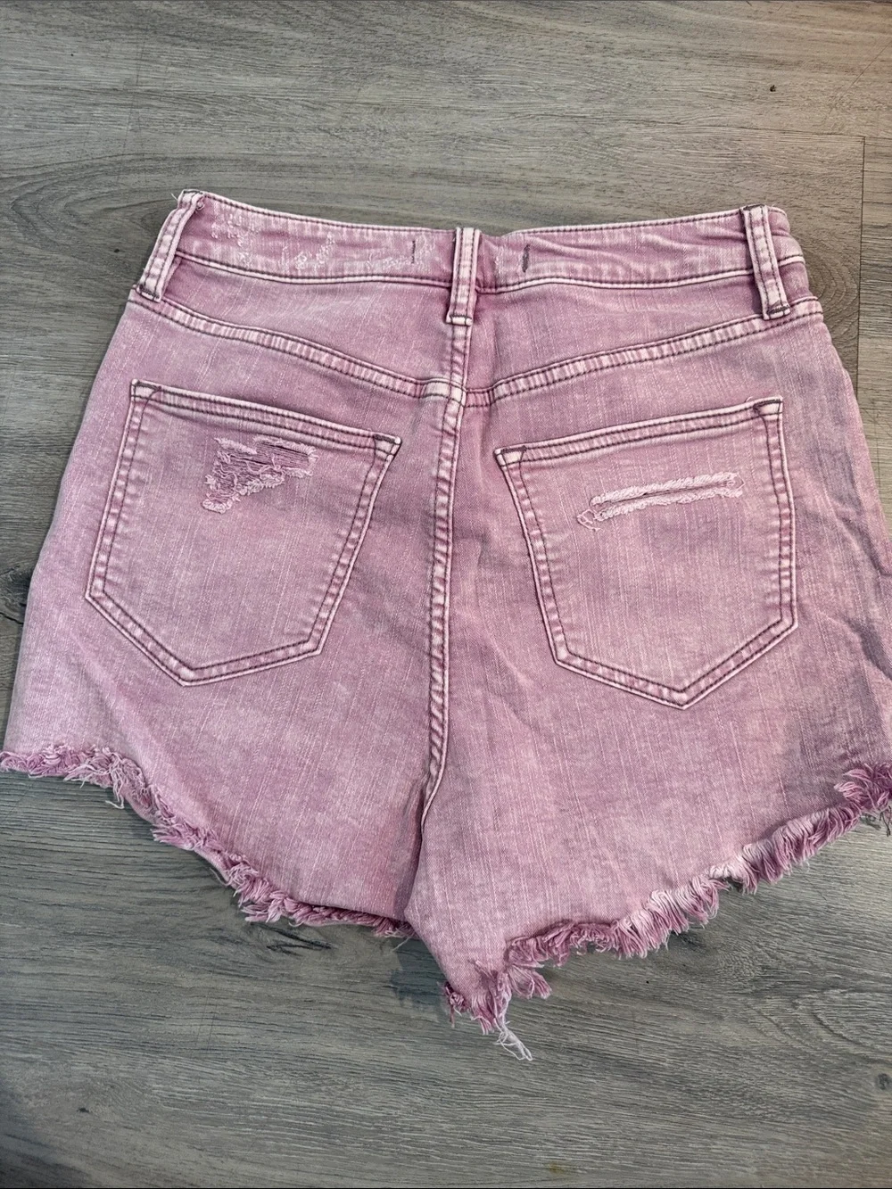 Free People Curvy High Waisted Distressed Cut Off Shorts 💕